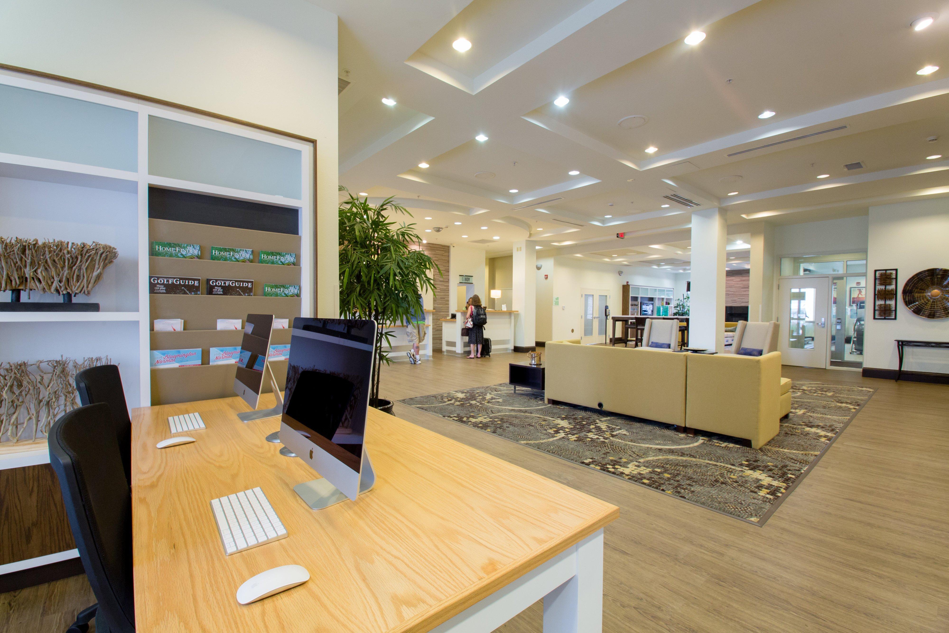 Holiday Inn Hotel & Suites Bloomington Airport By Ihg Exterior foto