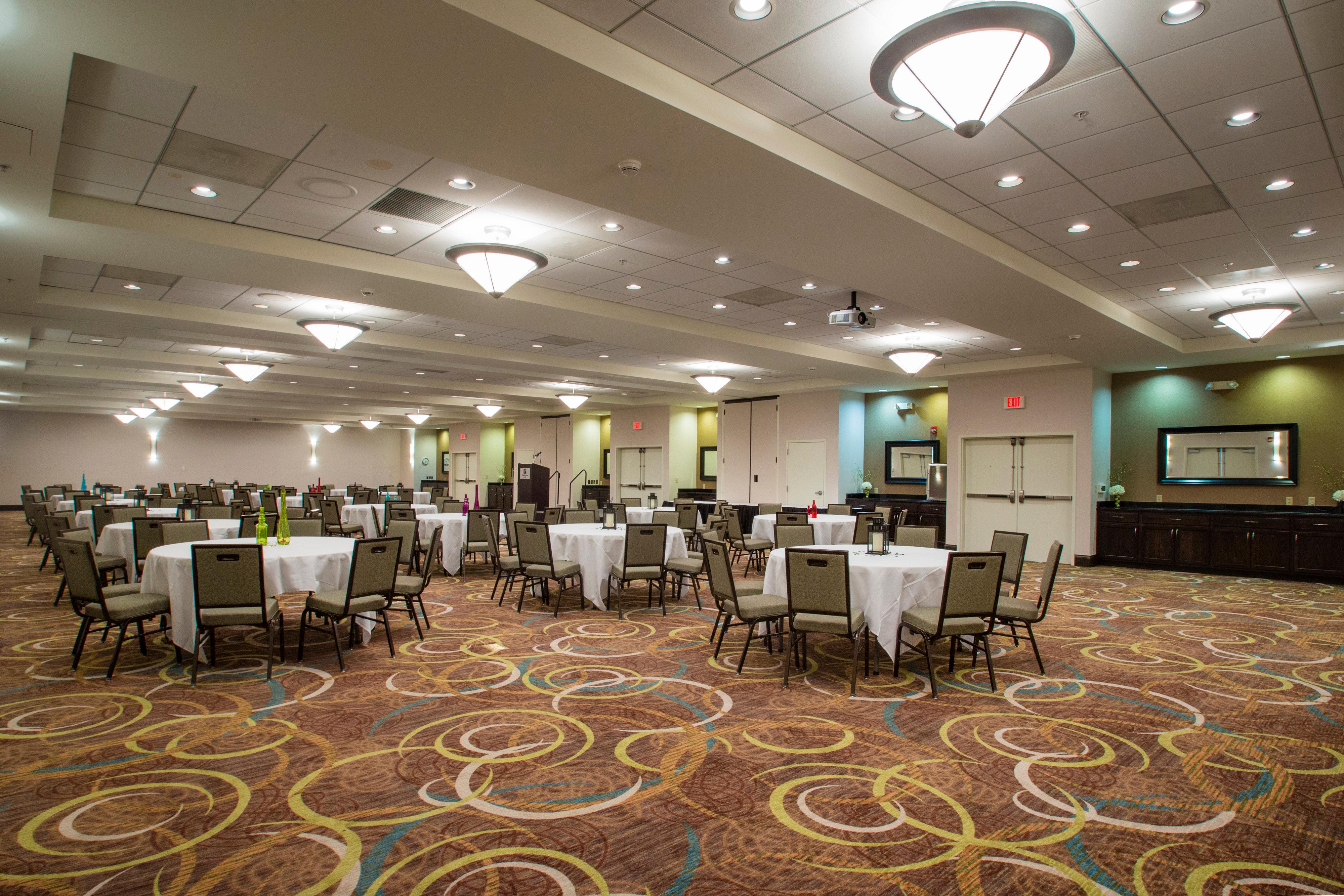 Holiday Inn Hotel & Suites Bloomington Airport By Ihg Exterior foto