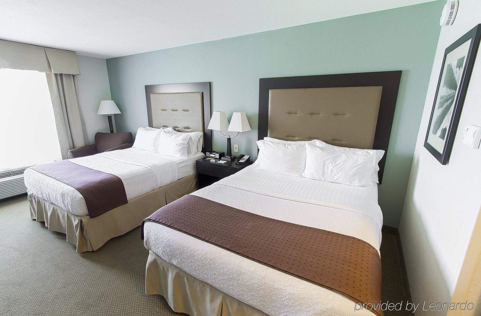 Holiday Inn Hotel & Suites Bloomington Airport By Ihg Exterior foto